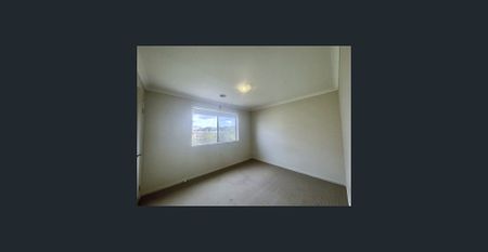 PERFECT FAMILY HOME - Photo 4