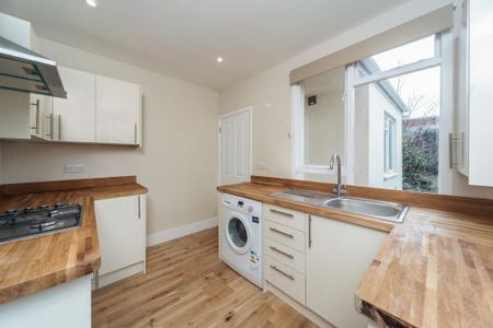 2 bedroom flat to rent - Photo 4