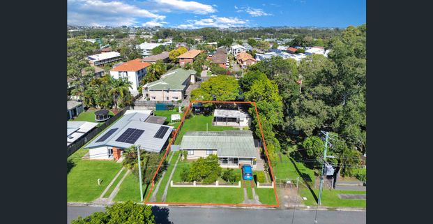 Pet Friendly Single Level Family Home - Photo 1