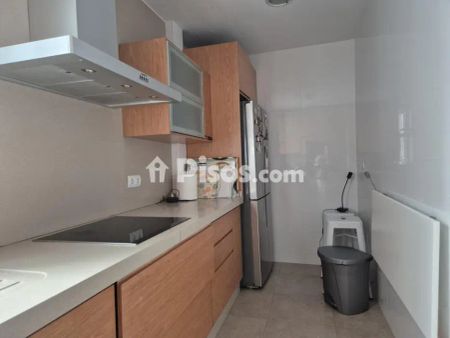 Piso en alquiler en Calle de Julio Romero de Torres - Photo 5