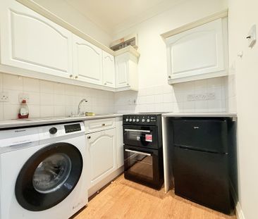 Low Petergate, York - Photo 3