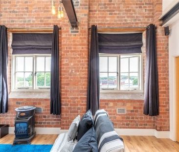 The Malthouse, Burton-on-Trent, DE14 - Photo 1