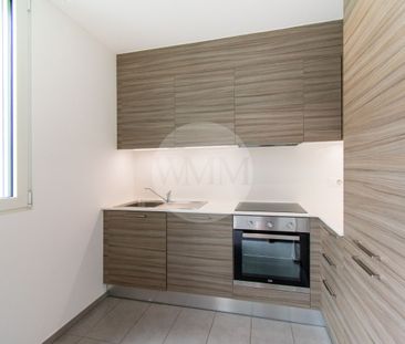 SPAZIOSO 2.5 LOCALI A LUMINO - Foto 3