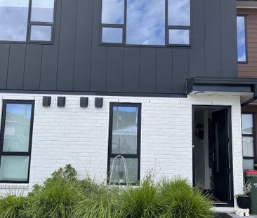 For Rent: 2-Bedroom Townhouse – Wainuiomata - Photo 2