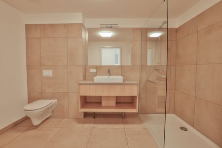 Stilvolle 2-Zimmer-Wohnung in Krems: Erstbezug mit Balkon und Fußbodenheizung! - Photo 4