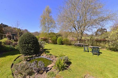 1 bedroom character property to rent - Photo 3