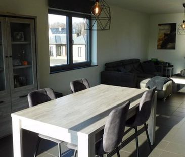 Duplex te huur in Koersel voor € 850 met 2 slaapkamers - Foto 2