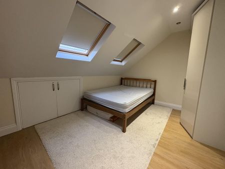5 bedroom terraced house to rent - Photo 4