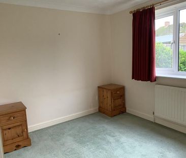 2 bedroom bungalow to rent - Photo 2