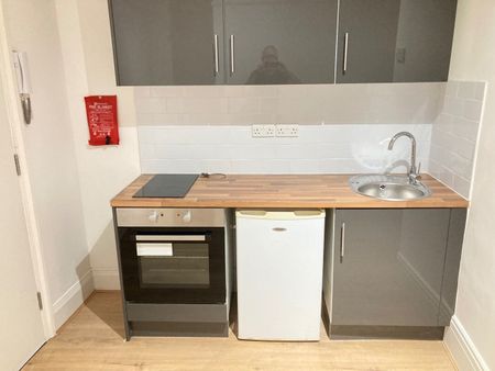 Studio Flat, West Hampstead, NW6 - Photo 4