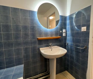 Location Appartement 2 pièces 49m² - Photo 3