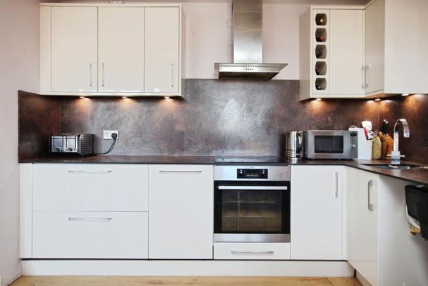 2 bedroom apartment to rent - Photo 1