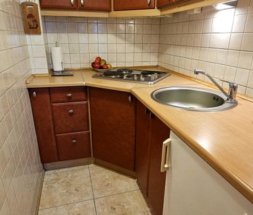 Stlowe mieszkanie z antresolą do spania ul. Starowiślna - Zdjęcie 5