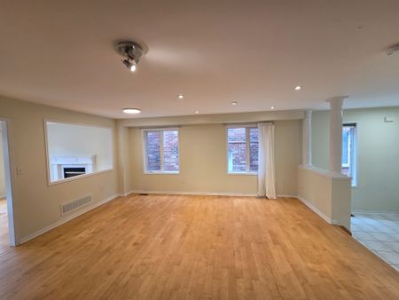 For Lease - 4859 Marble Arch Mews, Mississauga, Ontario - Photo 4