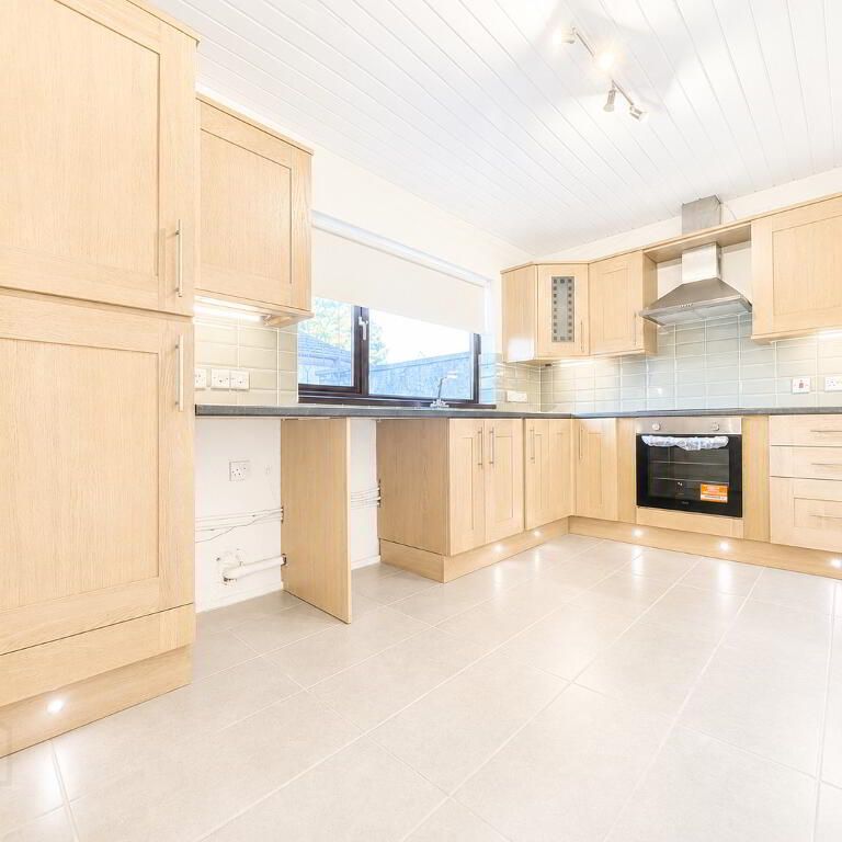 1 Beech Drive, Carrickfergus, BT38 8DY - Photo 1
