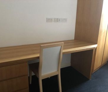 5 bedroom flat share to rent - Photo 4