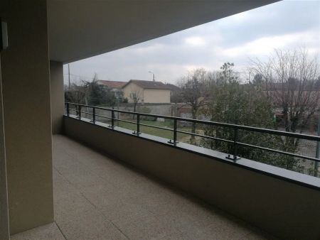 Location appartement 3 pièces - 63m² à Miribel (01700) - Photo 3