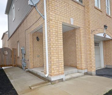 For Lease - 13 Colonel Frank Ching Crescent, Brampton, Ontario - Photo 2