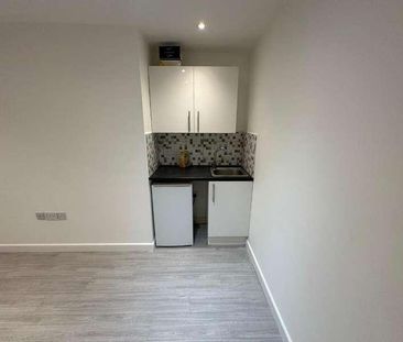 Roberts Mews, Orpington, BR6 - Photo 2