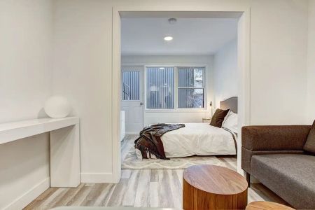 4530 Avenue Coloniale — Studio - Photo 3