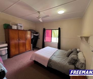 Fabulous Family Home with 9×7.5m shed extra high for mobile home & ... - Photo 4