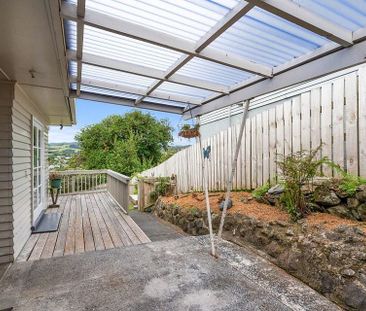 Cosy 3 bedroom with a view, close to town - Photo 4