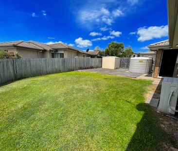 52 Ravensbourne Circuit, Waterford, QLD 4133 - Photo 1