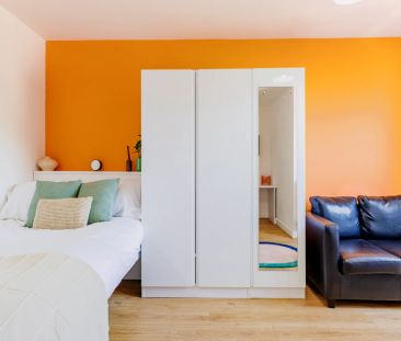 Deluxe Studio - Photo 2