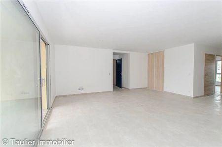 Location Appartement 3 pièces 74m² ST MARCELLIN 38160 - Photo 2