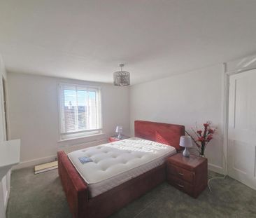 3 bedroom house to rent - Photo 3
