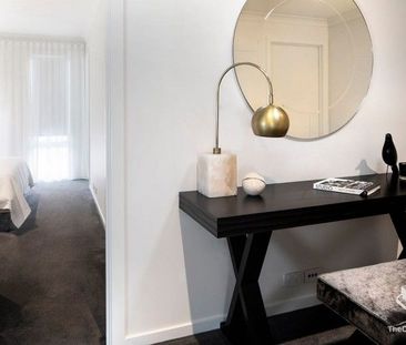 Modern Architecture Town home - Photo 3