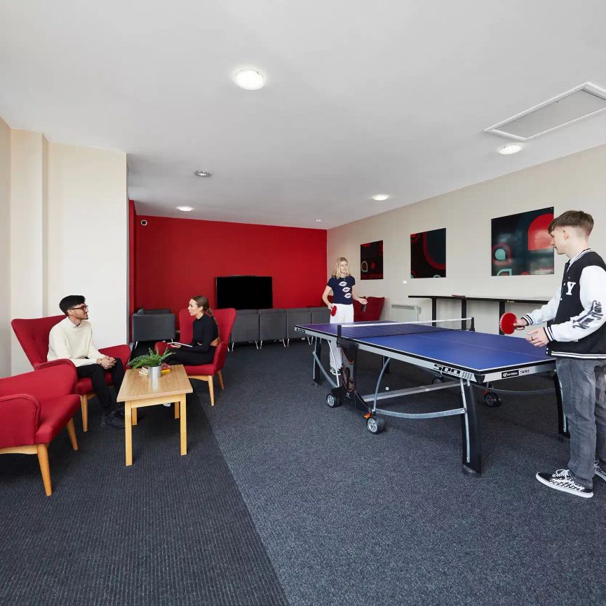 Silver Ensuite - Photo 1