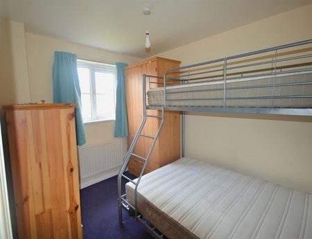 4 Bedroom Detached To Let - Photo 4