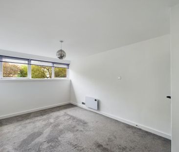 2 bedroom ground floor flat to rent - Photo 1
