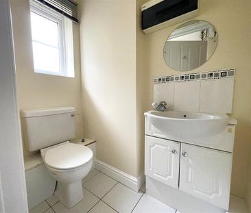 3 bedroom terraced house to rent - Photo 6