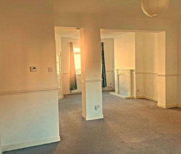 4 bedroom terraced house to rent - Photo 1