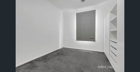 Two-Bedroom House in Brunswick West - Photo 2