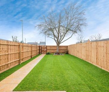 3 bedroom end of terrace house to rent - Photo 3