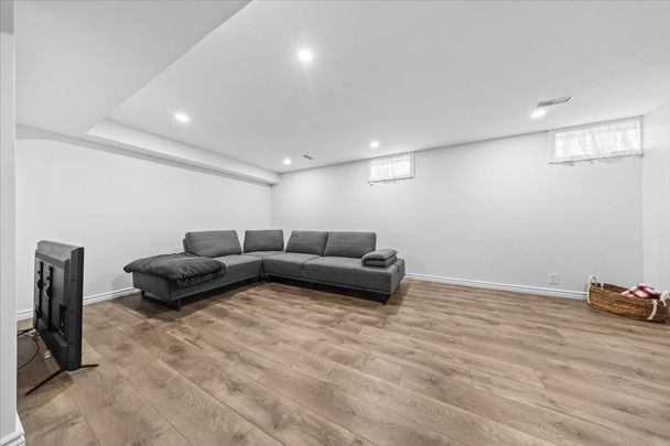 For Lease - 504 Broadleaf Street, Orleans - Cumberland and Area, Ontario - Photo 1