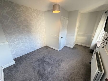 40 Menin Road, Antrim, BT41 4JB - Photo 4