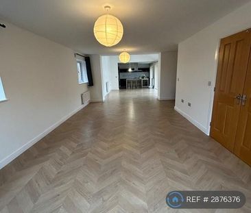 5 bedroom detached house to rent - Photo 3