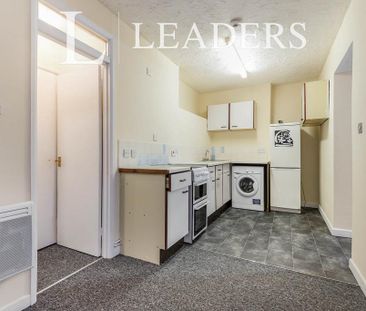 1 bedroom flat to rent - Photo 1