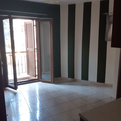 Studio/Γκαρσονιέρα για ενοικίαση Κουλέ Καφέ (Άνω Πόλη) - Photo 1
