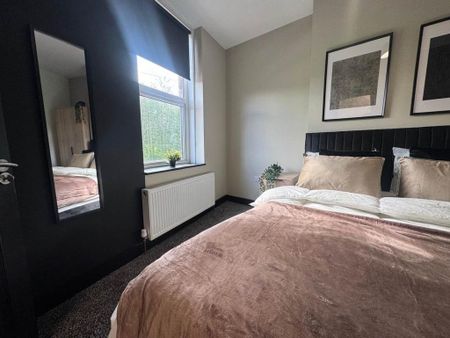 1 bedroom in a house share to rent - Photo 3