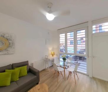 Piso de alquiler en Calle de Santa Julia, San Diego - Photo 2