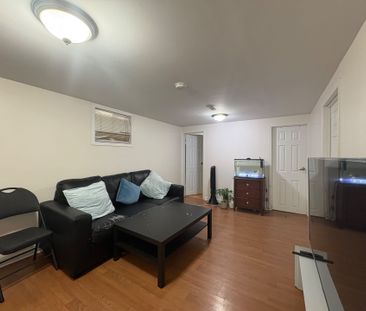 For Lease - 3519 Oakglade Crescent Unit# Lower, Mississauga, Ontario - Photo 5