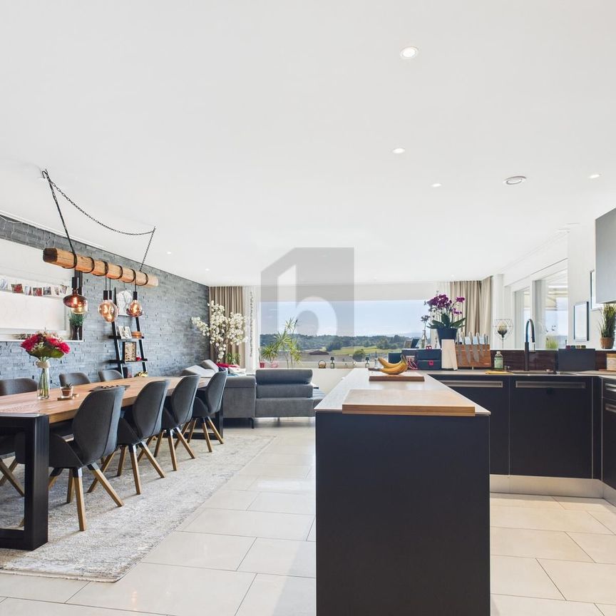 EXCLUSIVE JEWEL WITH A FUTURE OUTLOOK - Photo 1