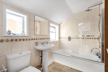 2 bedroom terraced house to rent - Photo 2