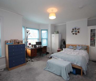 5 bedroom end of terrace house to rent - Photo 5