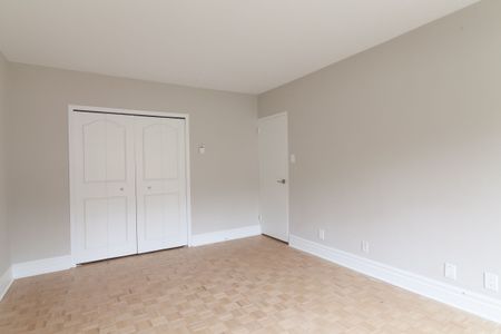 4555 Bonavista Avenue - Photo 3